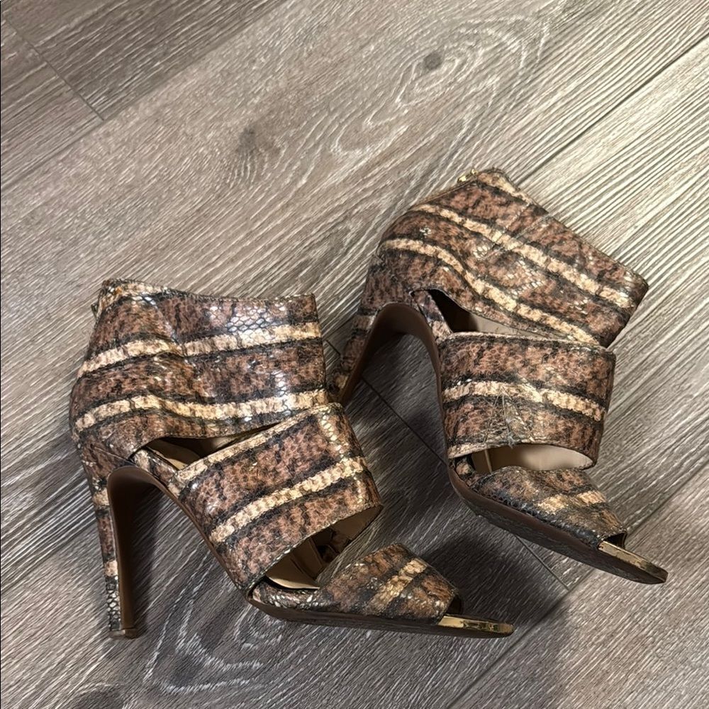 Jessica Simpson Brown Snake Print Heels